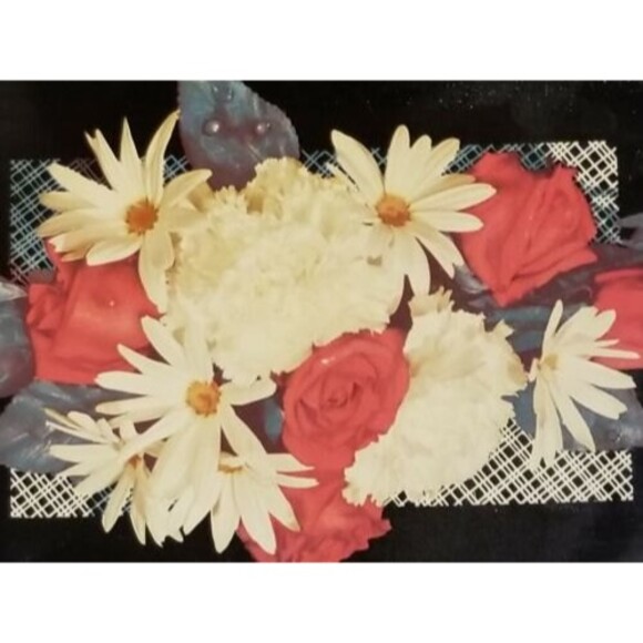 Vintage 1950's Mid-Century Rose & Daisy Floral Black Metal TV Serving Tray - Picture 2 of 3